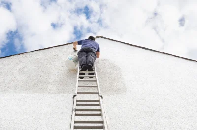 Peinture extérieure à Saint-Pierre-Lafeuille — façades et ravalement